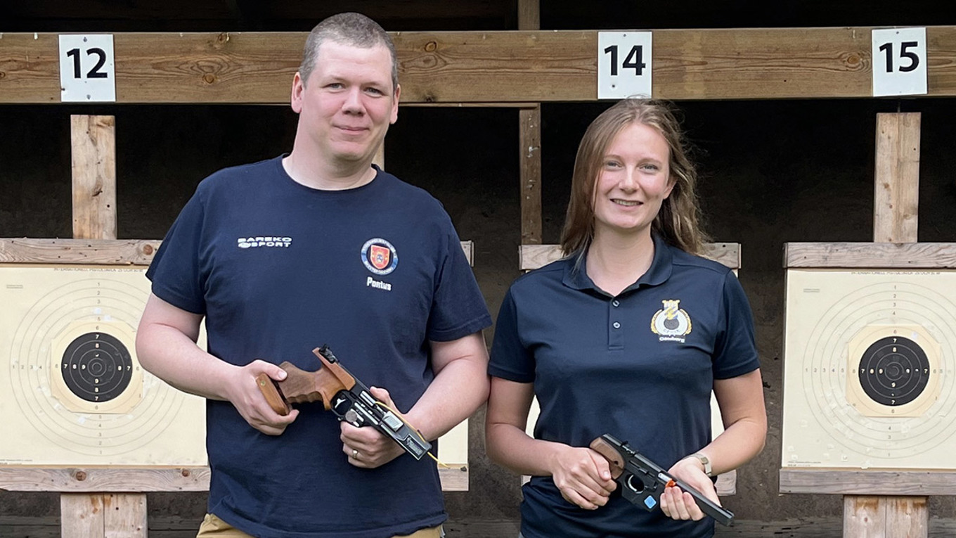 Pistolläger Klippan Pontus Och Ellie